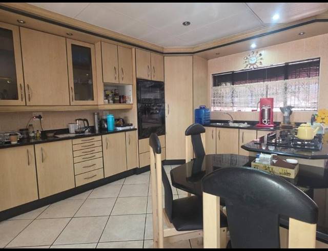 4 BEDROOM HOUSE FOR SALE IN BRACKENDOWNS